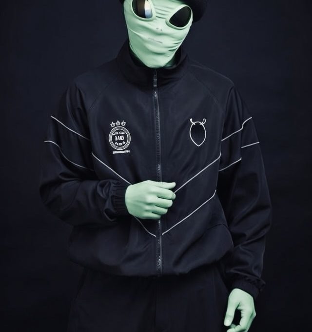 Astro light track suits (black )